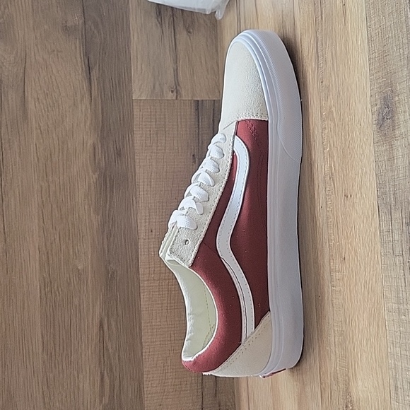 Van's old school Brand new in the box no lid. - Picture 9 of 12